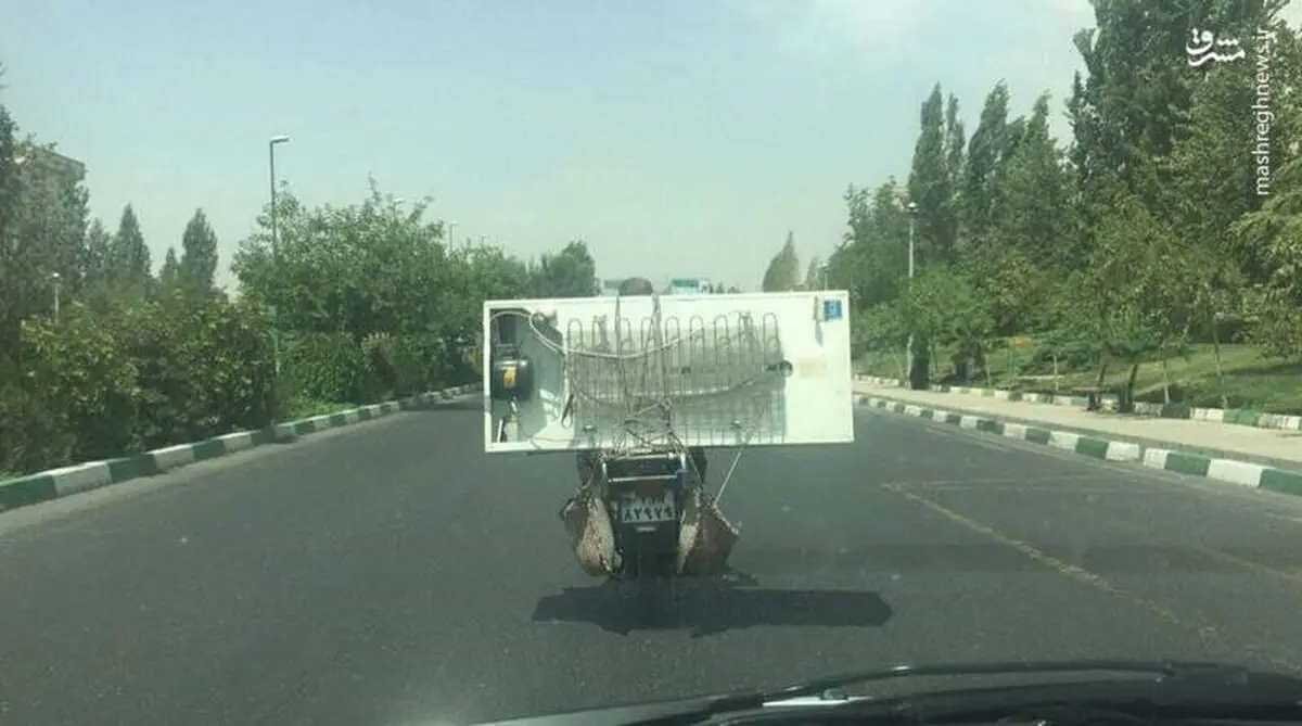 حمل یخچال با موتور / عکس