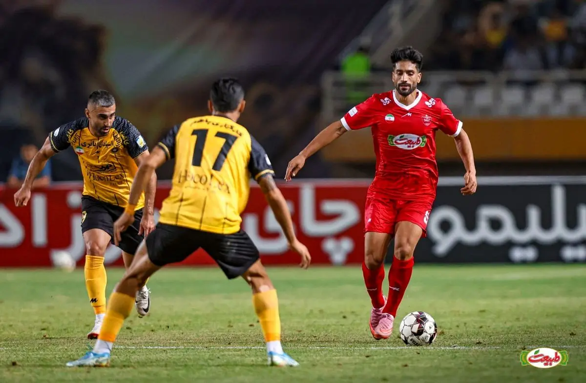 مدافع جدید پرسپولیس مورد اعتماد وحید هاشمیان