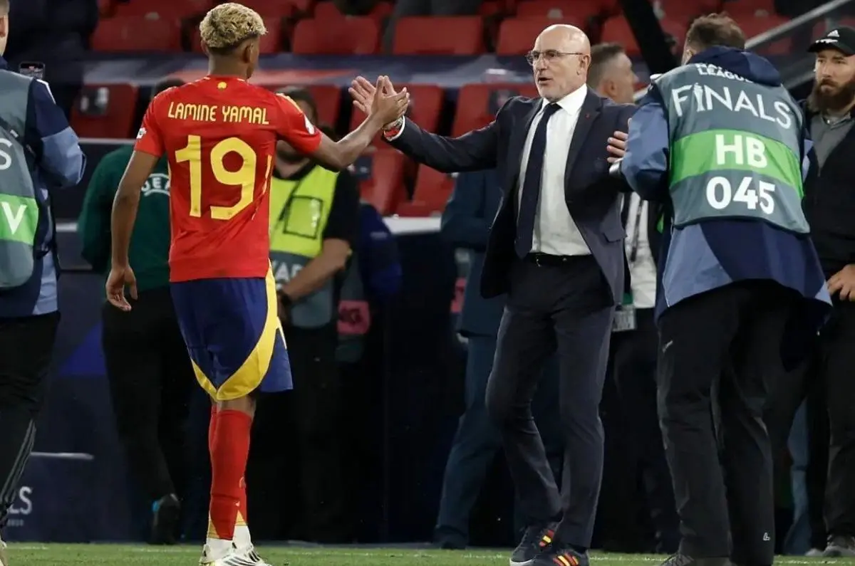 انتقاد دلافوئنته از بارسلونا در ماجرای لامین یامال