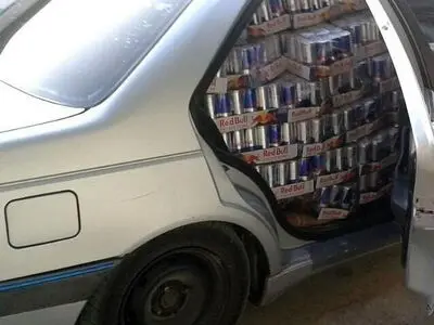 ایستگاه بازرسی شهرستان دلیجان مقصد نهایی پیانو میلیاردی قاچاق / توقیف یک دستگاه خودروی شوتی حامل اقلام خوراکی قاچاق در شهرستان محلات 