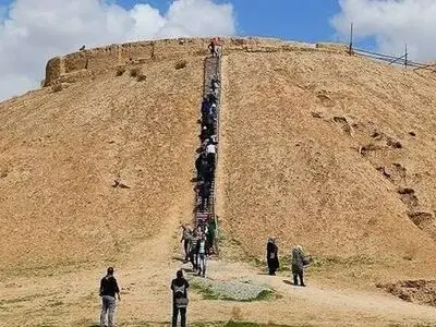 توسعه پایدار میراث فرهنگی، گردشگری و صنایع دستی را دنبال می‌کنیم 