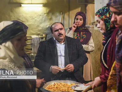 «نون.خ» سفارش هیچکس نیست/ سراغ مسائل حساسیت برانگیز مانند سیاست نرفتیم/ آدم‌های «نون.خ» از دل مردم انتخاب شدند
