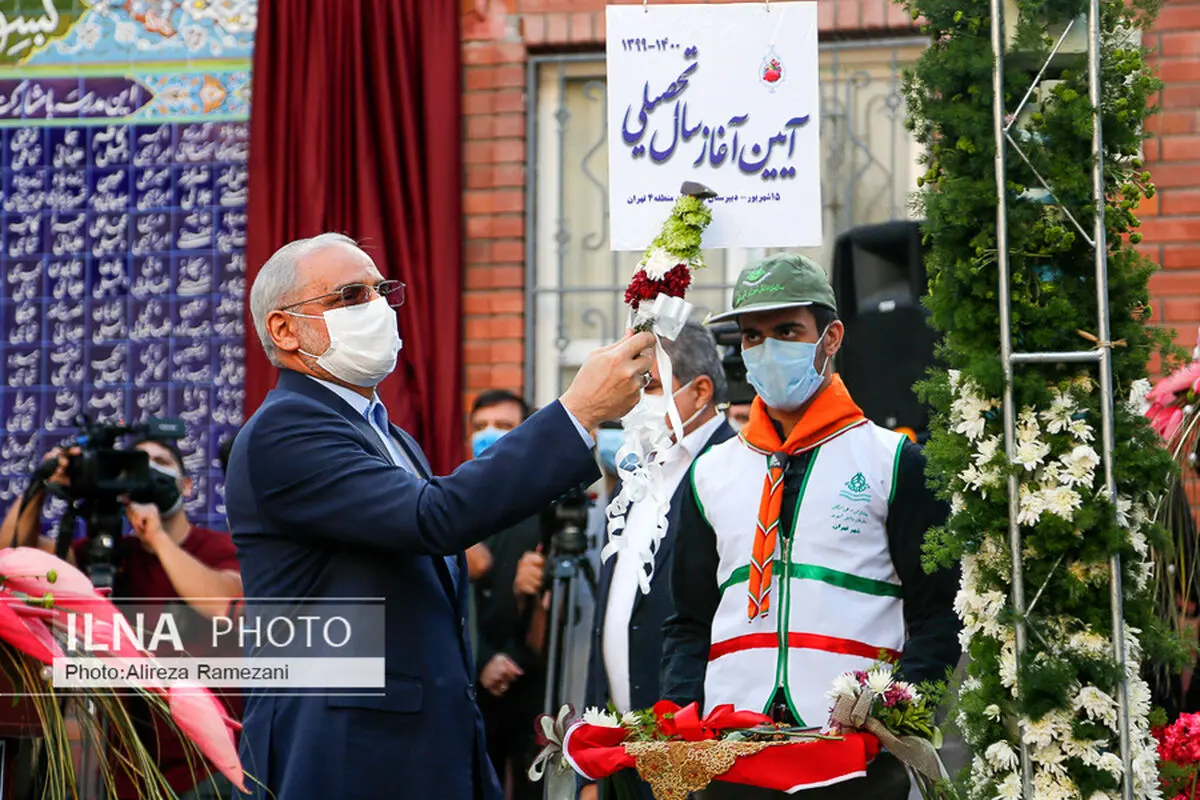 گرفتن مدرسه از دانش‌آموزان سبب تضعیف بلوغ اجتماعی آنها می‌شود