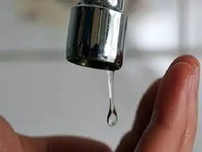 ویدیوی وایرال شده از حواشی قطع شدن چند ساعته آب در خوابگاه دخترانه شهرکرد/فیلم