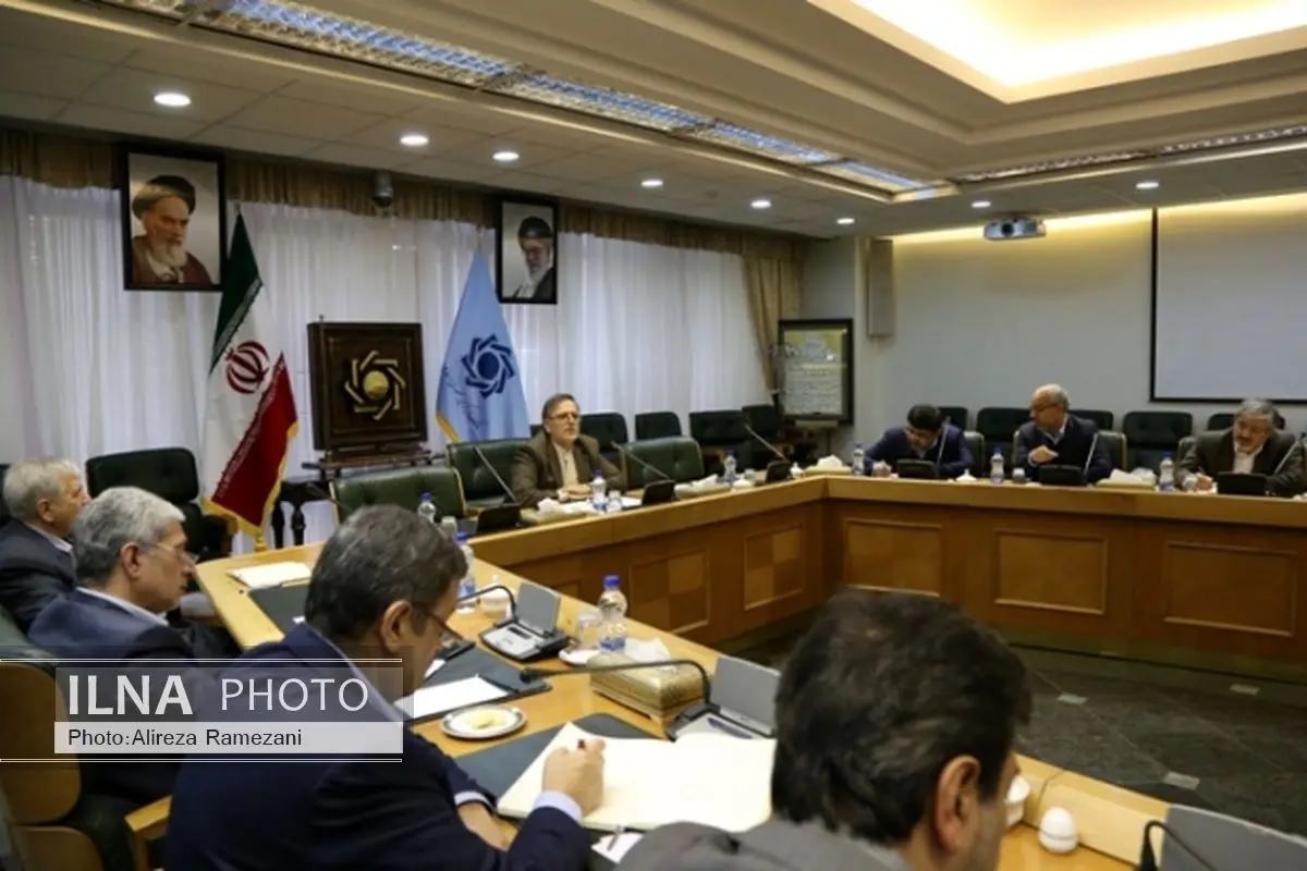 شبکه بانکی به نقش خود در گسترش سرمایه گذاری خارجی توجه کند 
