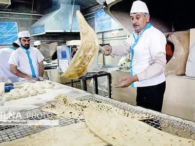نانوایان از قیمت‌های مصوب نان رضایت ندارند/ دخالت‌های دولت افراطی است 