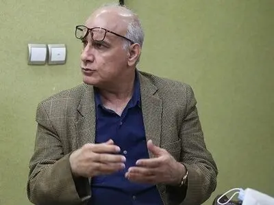 کتاب رسالت والای خود را در توسعه مهر و ادب گماشته است