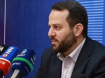 خودروهای وارداتی انبارهای گمرک را پُر می‌کنند/ افزایش رایزن‌های از پنج به ٧٠ رایزن