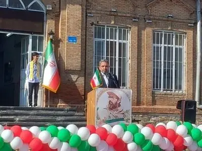 آغاز سال تحصیلی جدید در آذربایجان غربی با نواخته شدن زنگ مهر/۶۵۱ هزار دانش آموز راهی مدرسه شدند