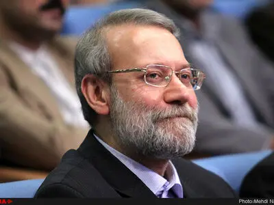 مجلس و دولت توجه کنند که حجم فروش اوراق مشارکت در بودجه اضافه نشود