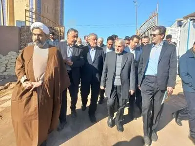 صالحی‌امیری وارد پایتخت خشت و قنات شد/ صیانت از بناهای یزد، صیانت از حافظه تاریخی ایران است/ میراث‌فرهنگی ایران باید وارد مدارس و دانشگاه‌ها شود