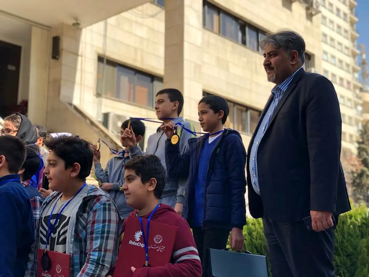 تخفیف دوره های دپارتمان کودک و نوجوان مجتمع فنی تهران به مناسبت روز دانش آموز
