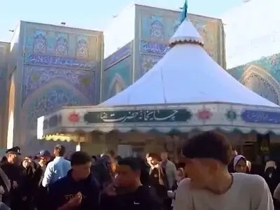 حال و هوای حرم مطهر رضوی در روز شهادت حضرت فاطمه زهرا سلام الله علیها + فیلم