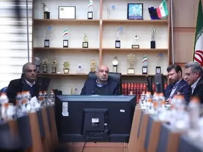 حاشیه‌های مراسم تودیع و معارفه معاون تعاون / میدری: ارتباطات فامیلی و سیاسی در انتخاب افراد کنار گذاشته شود