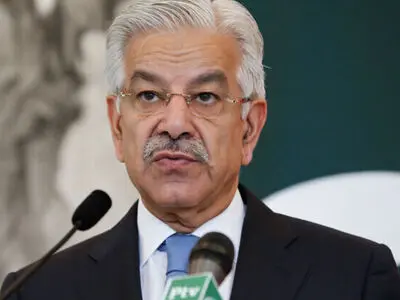 اکنون جنگی باز میان ما و دشمنان‌مان آغاز شده است