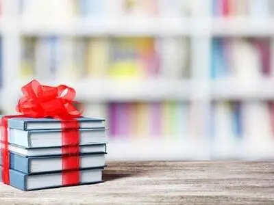 اهدای ۸۰۰۰ بسته کتاب و دفتر به زندان‌های استان البرز

