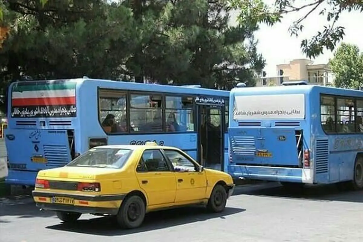 ۱۰ هزار راننده ناوگان حمل و نقل عمومی در انتظار دریافت واکسن کرونا هستند/تامین سهمیه واکسن رانندگان در هفته های آتی