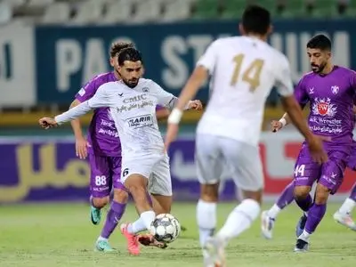 اعلام ترکیب اصلی دو تیم چادرملو مقابل هوادار