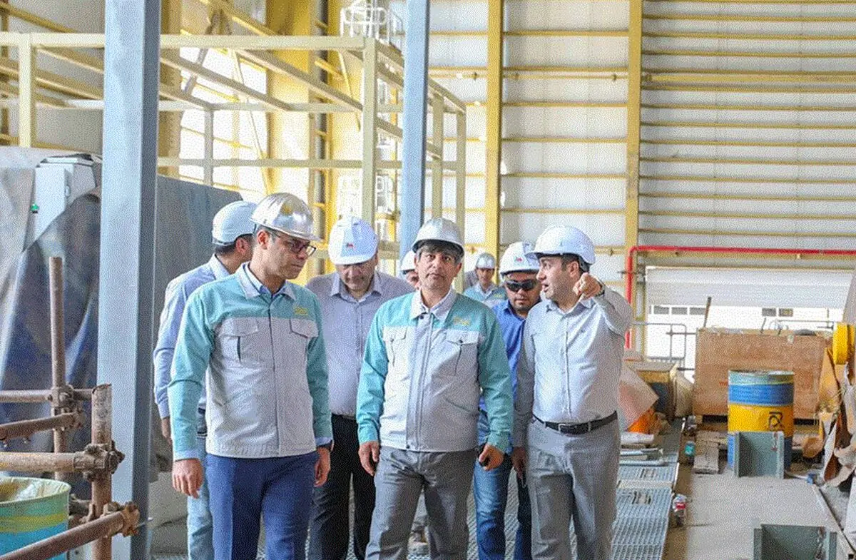 مدیر عامل گروه فولاد مبارکه از روند بازسازی بخش‌های آسیب دیده نیروگاه سیکل ترکیبی ۹۱۴ مگاواتی و مگامدول های شهید خرازی بازدید کرد