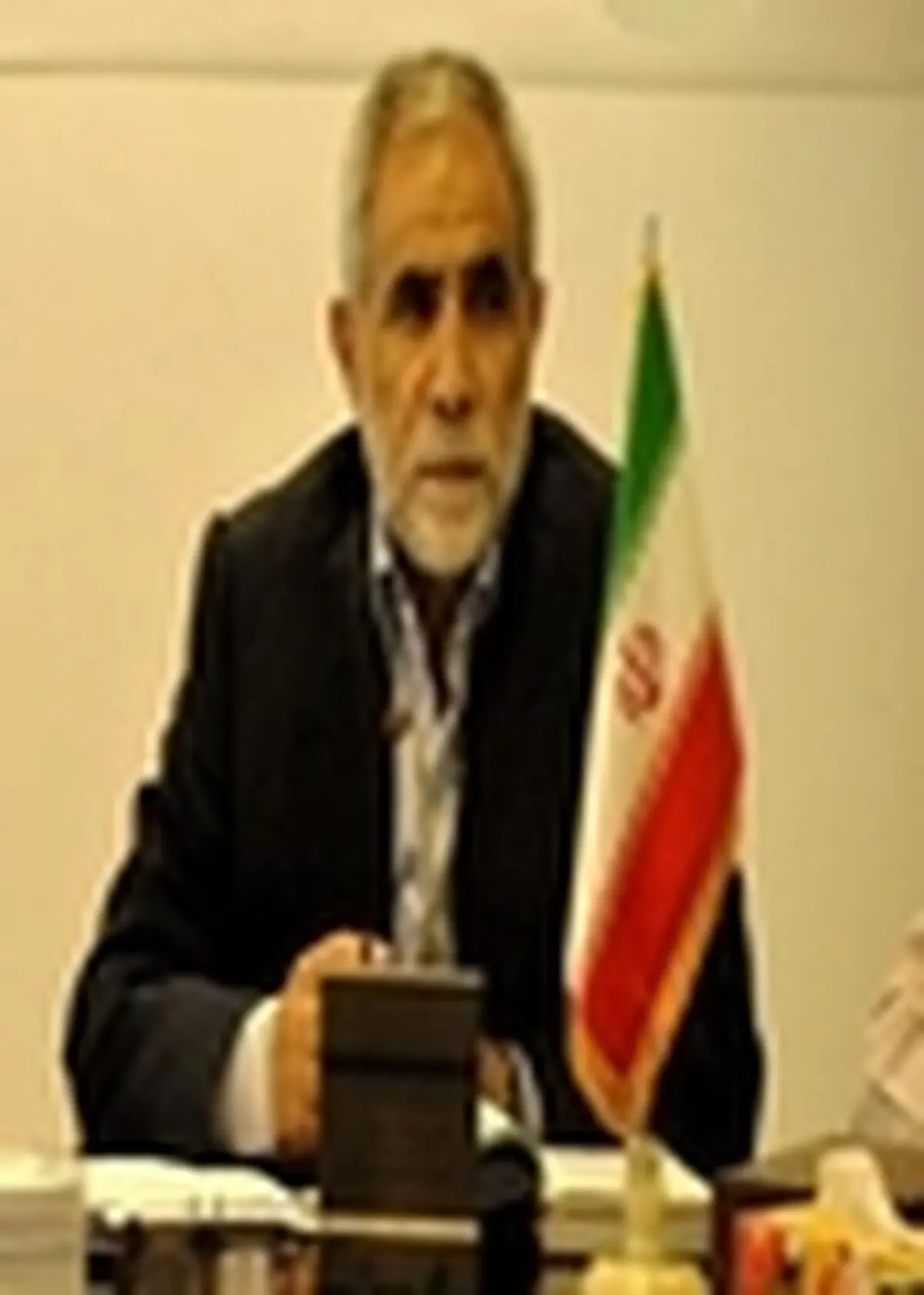 مدیران با رعایت قوانین به مشکلات مردم رسیدگی کنند