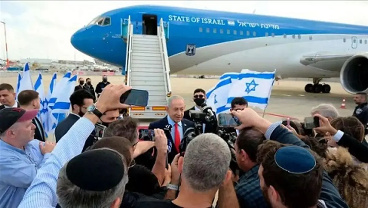 اخراج یک خبرنگار روس‌تبار از هواپیمای نتانیاهو