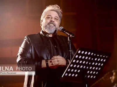 موسیقی تلفیقی برایم فقط درهم‌آمیختن سبک‌ها نیست/ دغدغه مجوز در ایران یکی از عوامل محدودکننده است