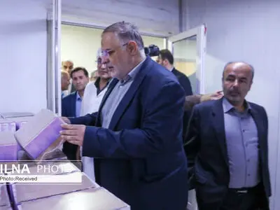 استاندار قزوین از یک واحد تولیدی محصولات دارویی گیاهی بازدید کرد