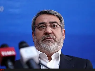 تذکر وزارت کشور به تجمعات غیرقانونی احمدی‌نژاد/ ناکامی تروریست‌ها در انفجار پایگاه سپاه و نیروی انتظامی