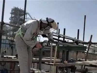 نامه کارگران تعدیلی ارغوان گستر خطاب به استاندار ایلام: بلاتکلیف و شرمنده خانوادهایمان هستیم 