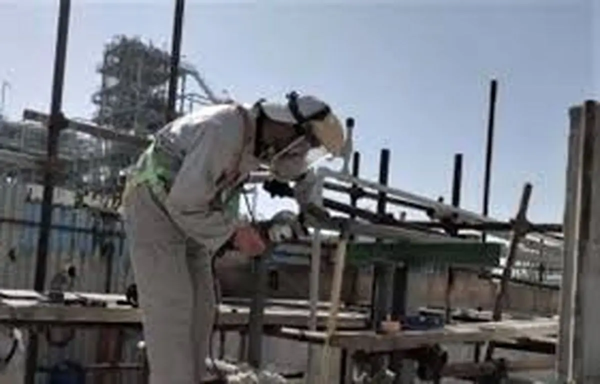 نامه کارگران تعدیلی ارغوان گستر خطاب به استاندار ایلام: بلاتکلیف و شرمنده خانوادهایمان هستیم 