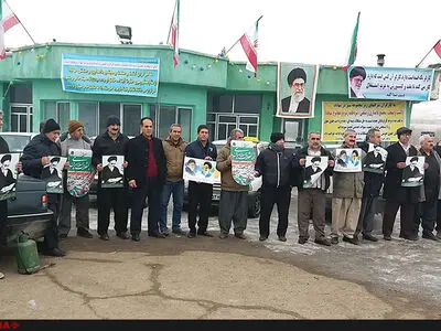 ادامه اعتراض کارگران کشت و صنعت مهاباد در چادرها/ مذاکرات در اداره کار به نتیجه نرسید