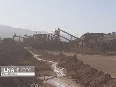 دولت برق و گاز واحدهای تولیدی را قطع نکند/ بانک‌‌ها ۴۰ درصد منابع خود را به تولید و اشتغال اختصاص دهند