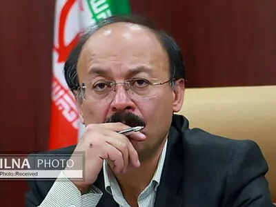 علت اخراج من مهمانیِ سال ۹۸ بود/ دانشگاه ۶ ماه حقوق من را نداد/ از موضع آقای ولایتی بی‌خبرم
