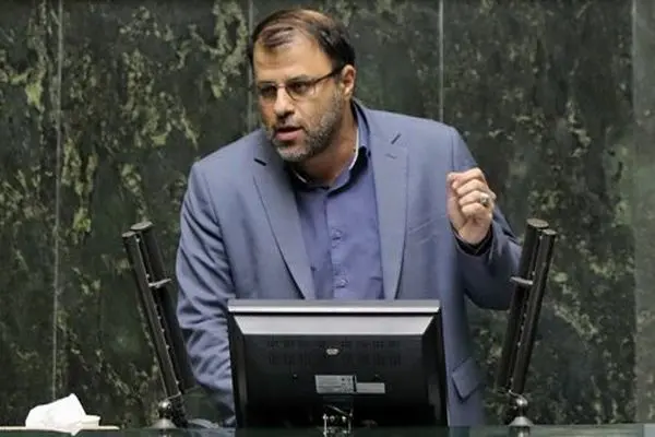 چاقوی جراحی اقتصادی باید اول سراغ فساد بانک‌های خصوصی برود