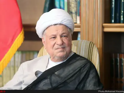 آیت‌الله هاشمی درگذشت پدر صادق آهنگران را تسلیت گفت