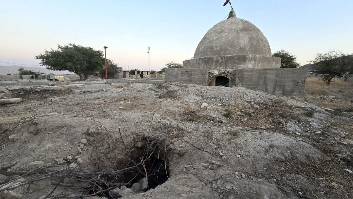 تونل ۹ متری حفاران غیرمجاز در یکی از بزرگترین سایتهای باستانی استان فارس!