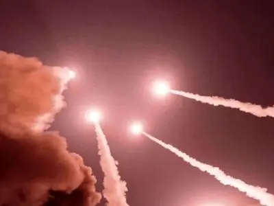 تنفیذ الموجة الـ 18 من عملیات "الوعد الصادق 4" باطلاق الصواریخ والمسیّرات على اهداف العدو