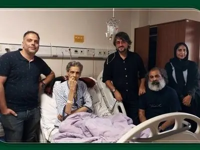 دیدار مدیر و جمعی از اعضای کانون دانش‌آموختگان انجمن سینمای جوانان ایران با دلاور دوستانیان