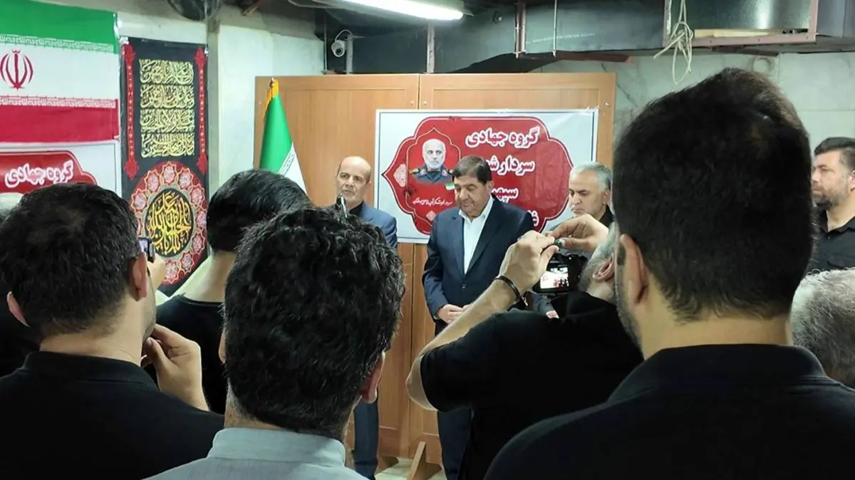 حضور مخبر در جمع اعضای گروه جهادی شهید سپهبد رشید