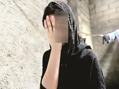 فرار دختربچه تهرانی بخاطر دیدن صحنه باورنکردنی از مادر برهنه در خانه 