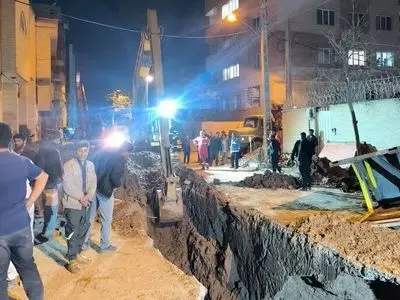 حادثه برای کارگر پروژه انتقال فاضلاب در کرمان/ مرگ زیر تلی از خاک