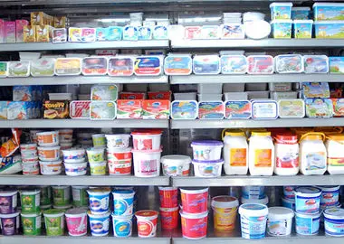 لبنیات از سفره مردم پر کشیده است/ عده‌ای در کشور خون مردم را می‌مکند و کسی جرأت اعتراض ندارد