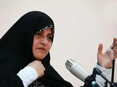 جمیله علم‌الهدی پس از شهادت همسرش بارها تقاضا کرد فرد دیگری جایگزین او در شورای عالی انقلاب فرهنگی شود