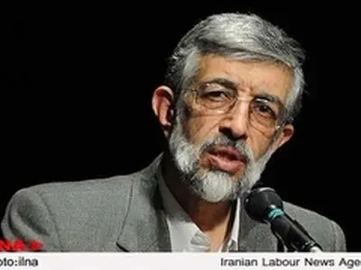 احمدی‌نژاد در ۸ سال گذشته یک بار هم کلمه اصول‌گرایی را به زبان نیاورد