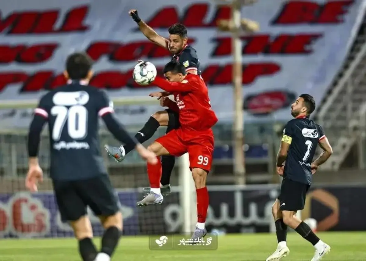 عذرخواهی پورعلی‌گنجی از هواداران پرسپولیس پس از اخراج در تبریز