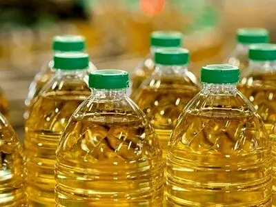 پشت پرده کمبود روغن در بازار/ ذخایر خوبی داریم، امکان ترخیص نداریم!