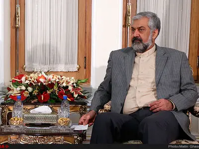 ادامه هم‌زمان برجام و تحریم‌ها غیرممکن است