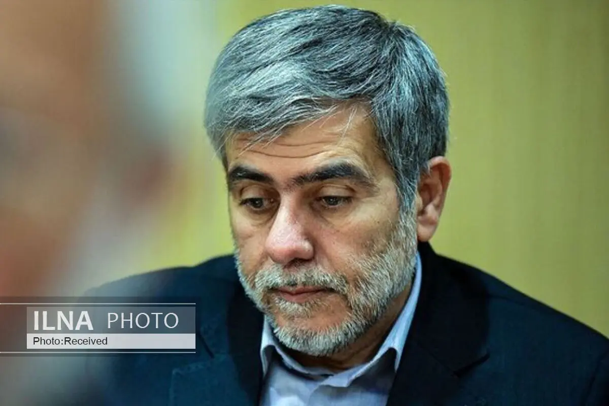 احتمال حذف پیمانکاران کوچک و ادغام در چند شرکت بزرگ/ بازهم افزایش حقوق رسمی‌های نفت در راه است؟ / لزوم تغییر نظامِ «حقوق و دستمزد کارگران»