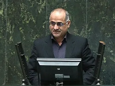 لزوم تعجیل مجلس و دولت در تعیین‌تکلیف کودکان بی‌شناسنامه