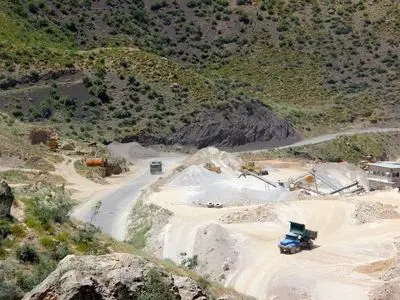 آسیب جدی معادن به دژ اسپهبد خورشید